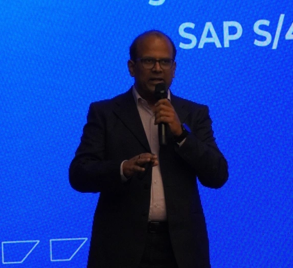 Speaker presenting SAP S/4HANA solutions at SAP Business Unleashed Innovation Day Pune